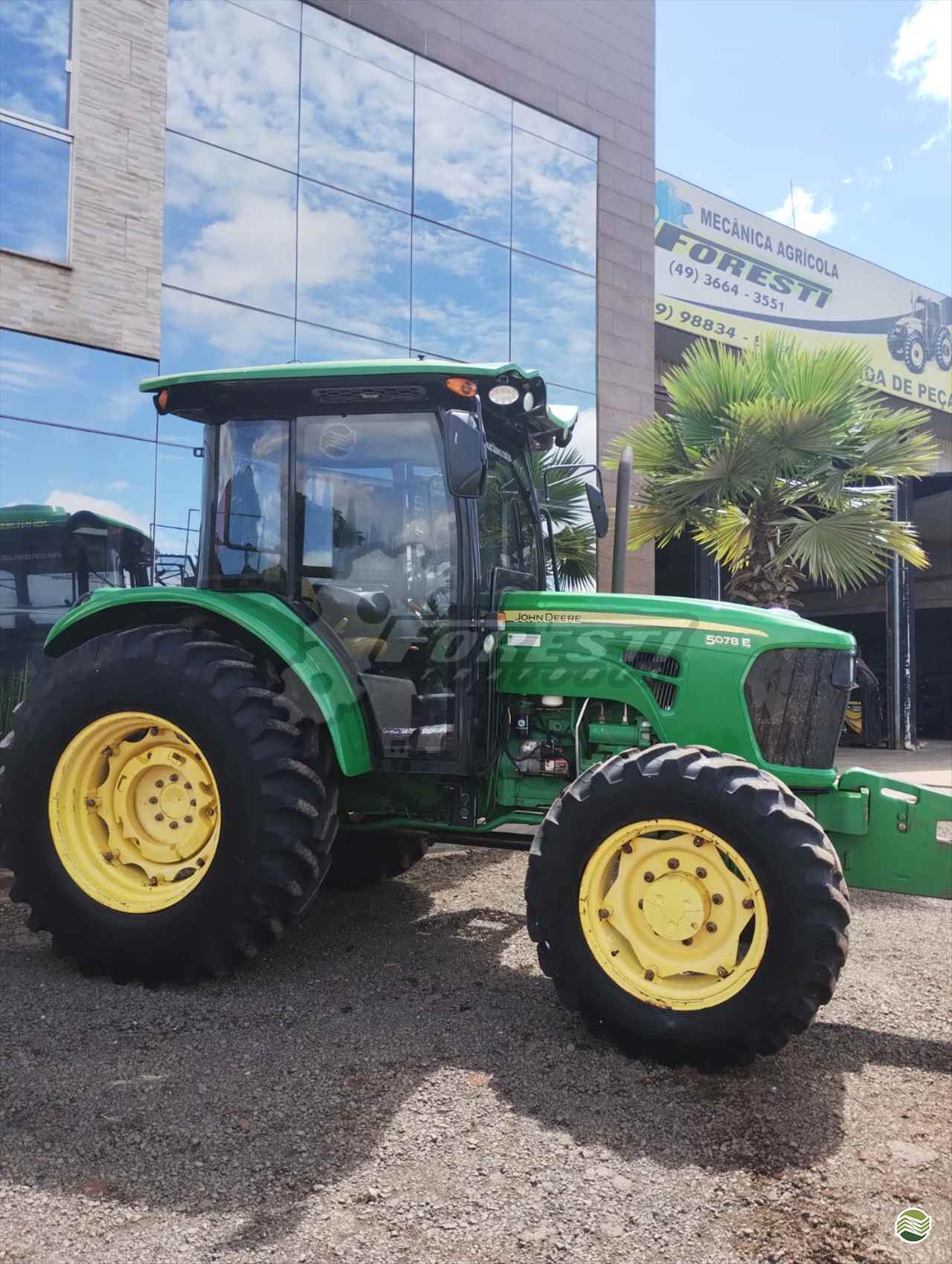 TRATOR JOHN DEERE JOHN DEERE 5078E Tração 4x4 Foresti Tratores MARAVILHA SANTA CATARINA SC